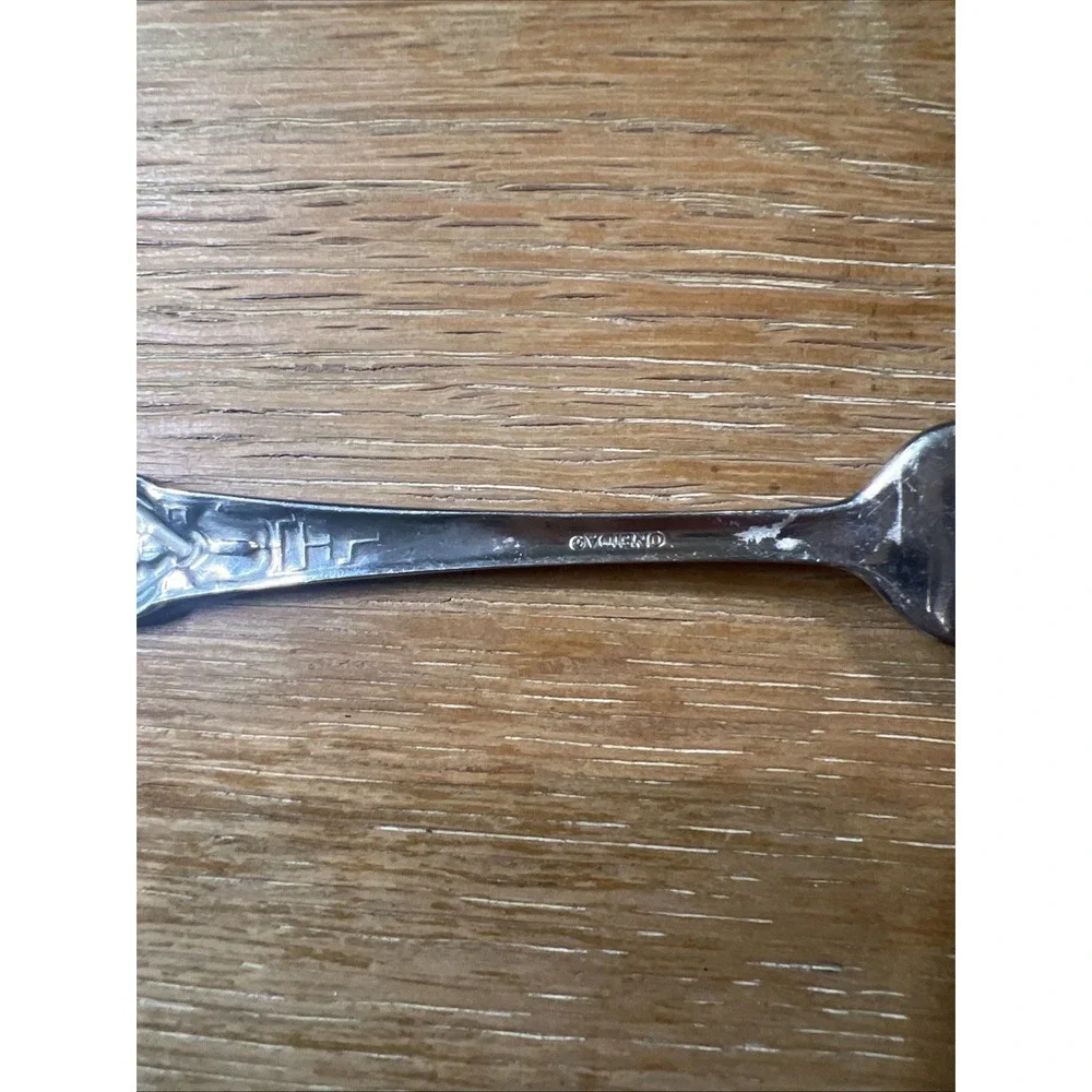 Oneida USA Stainless HUMPTY DUMPTY Small‎ / Child Fork 6